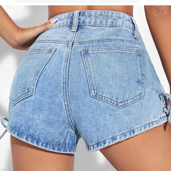 High rise lace up festival shorts - Picture 3 of 10